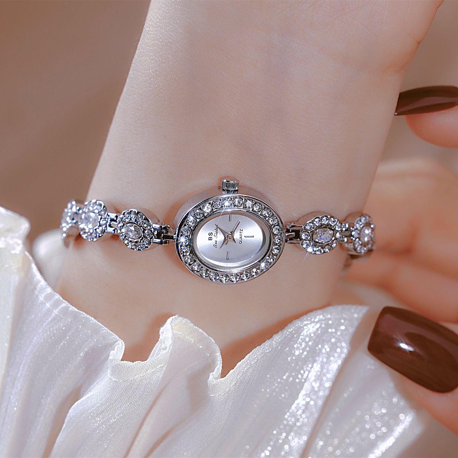 UTHAI New Women Chain Watch Li - огляд і ціна Luxury Watch Winder