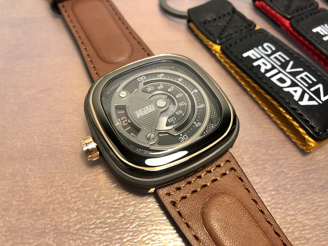 SEVEN FRIDAY watch M2B/01 men  - огляд і ціна Luxury Watch Winder