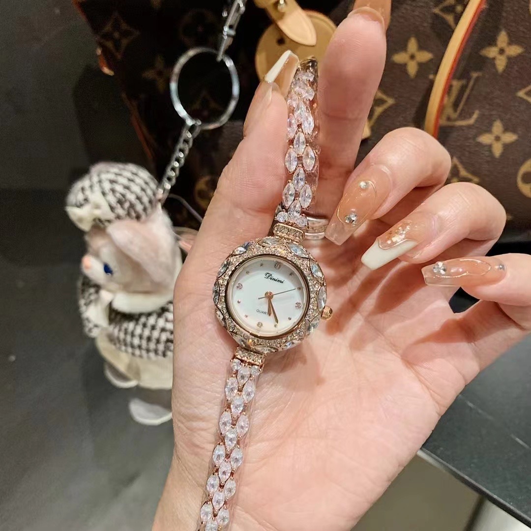 Exquisite and stylish Korean-s - огляд і ціна Luxury Watch Value