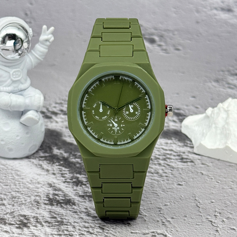 Famous Brand Fake Three-Eyed D - огляд і ціна Luxury Watch Safe
